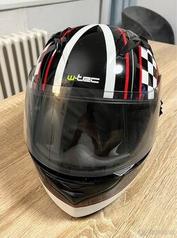 Helma na moto