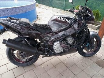 Yamaha YZF 1000R