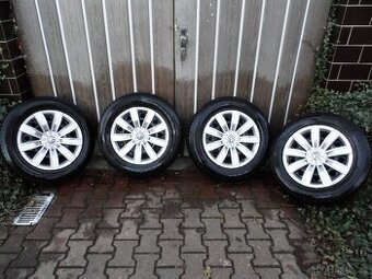 Komplet Zimní Sada Pirelli Poklice 215/65/17 ET38 5x112