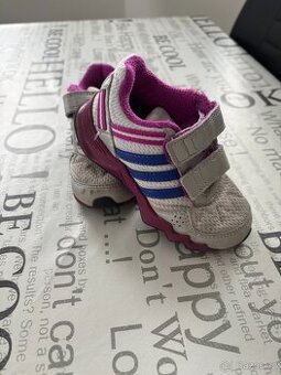 Botky Adidas, velikost 23