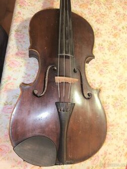 staré funkční housle