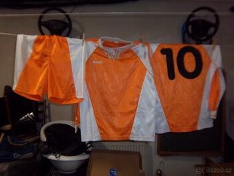 Prodám sadu fotbalových dresů
