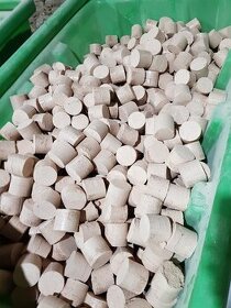 Dřevěné brikety - 1