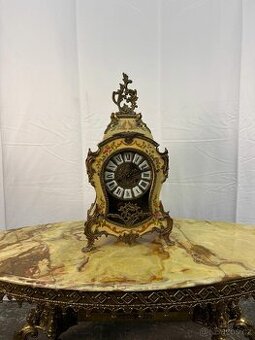 Starožitné hodiny Boulle