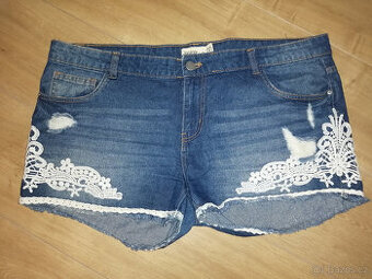 Riflové kraťasy s krajkou, vel. 48