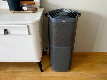 Čistička vzduchu, zánovní, výkonná, wifi, Electrolux Pure A9
