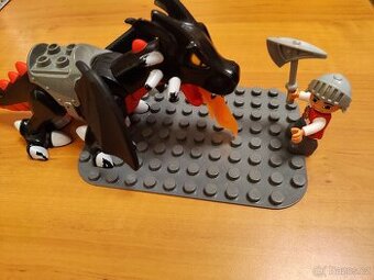 Lego duplo - černý drak a rytíř