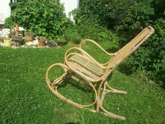 Bambusové houpací křeslo
