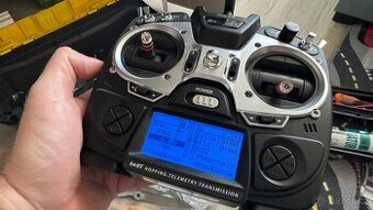 RC model letadla + kompletní elektronika