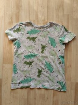 Chlapecké tričko Sinsay vel.140