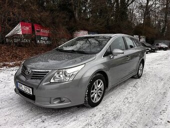 Toyota Avensis 1,8i 108kW, r.v. 2011, Automat, TOP STAV