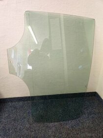 PASSAT B5 sedan, sklo LZ dveří