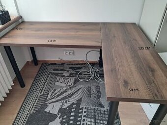 Rohový psací stůl