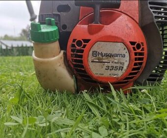 Křovinořez husqvarna 335R