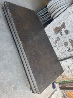 Prodám podiove desky NIVTEC 2x1m 120ks