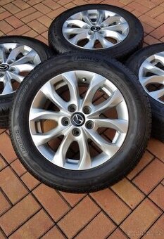 Letní sada MAZDA 3 5x114,3 R16 zánovní pneu 205/60/16 r.2024
