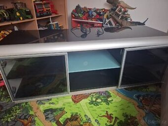 Tv stolek