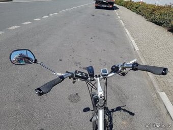 Dámské elektrokolo s košíkem na nákupy