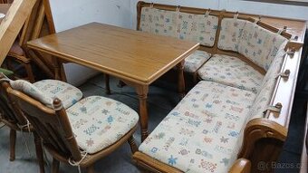 Masivní rohová lavice +2x židle + rozkládací stůl