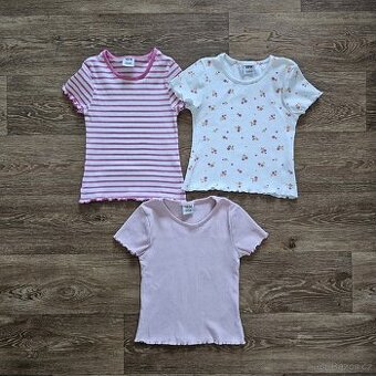3x dívčí žebrovaná trika YFK vel. 134/140