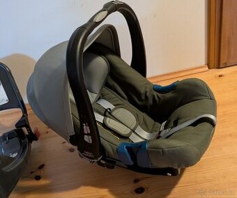 Britax Römer Baby-Safe + ISOFIX základna (vajíčko 0-13 kg)