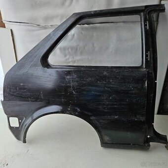 Pravý zadní blatník (postranice) Nissan Micra K10