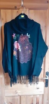 Svetr s rolákem DESIGUAL vel.40