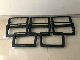 ŠKODA SUPERB II-ORIGINÁL KOMPLETNÍ  RÁMEČEK K NAVIGACI