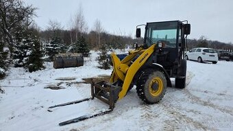 KOMATSU WA 70-5 Nakladač lžíce + vidle