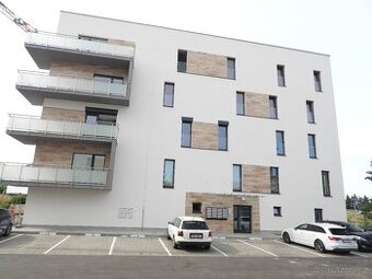 Pronájem parkovacího stání 13 m2 v Havlíčkově Brodě, Na Spra