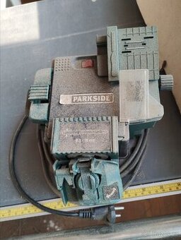 Bruska na strojní vrtáky