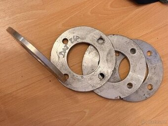 Prodám: 4 ks 10 mm podložky kol (spacery) 4×114,3