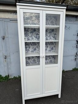 Vitrina knihovna Ikea Hemnes