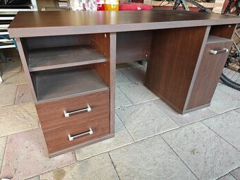 Kancelářský PC stůl