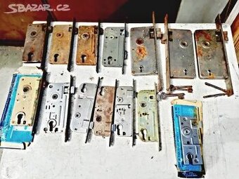 dveřní zámky,okenní kličky