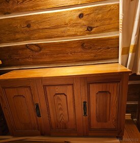 dřevěná lavice ,příborník ,komoda stůl - 1