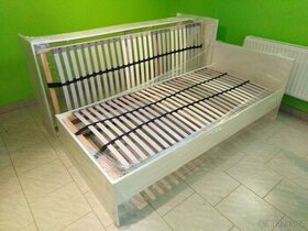 Bílá postel s roštem 90x200 IKEA