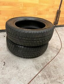 Zimní pneu 185/60 r15 - 1