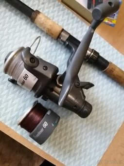 Naviják s baitrunnerem SPRO Freeliner 60