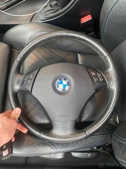 Volant e90
