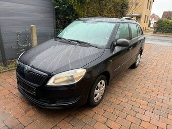 Škoda Fabia kombi facelift 120tis km Černá metla