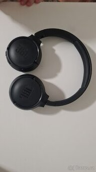 Bezdrátová sluchátka JBL Tune 500bt