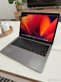 MacBook Pro 13", 2017, Intel Core i7, 16GB RAM - 1