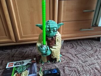 Lego 75255 Yoda - 1