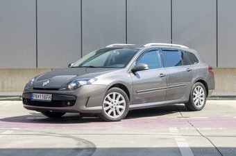 Renault Laguna Grandtour Grand 2.0 dCi Black Edition