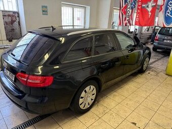 Prodám audi a4 awant , v dobrem tech . Stavu .