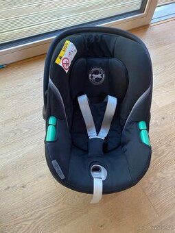 Vajíčko Cybex se základnou Isofix