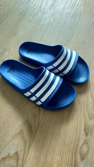 Pantofle Adidas, vel. UK 5 / 36-37