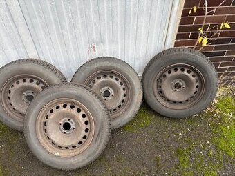 Prodám disky + pneu značky Pirelli R15