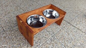 Žrádelník pro psa (Dog bar, misky pro psa)